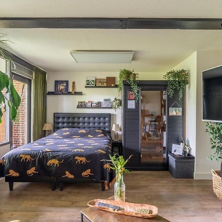 Jungle Stay In A Hidden Paradise Zwijndrecht Exterior foto